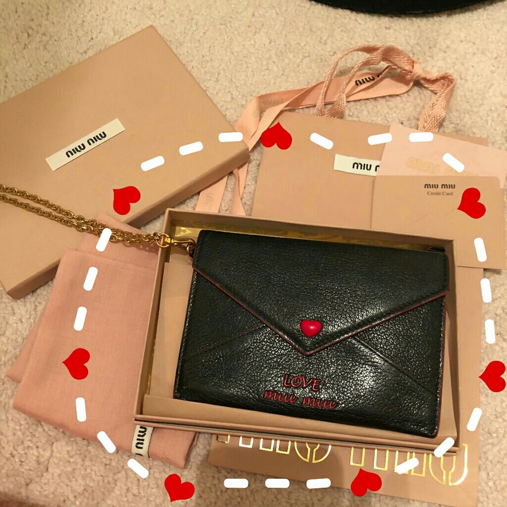 Miu Miu Valentine's purse on chains waisted bag - Picture 1 of 4